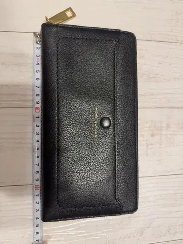 MARC JACOBS 블랙 가죽 장지갑