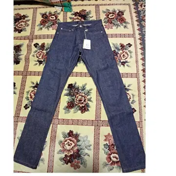 새상품 A.P.C. 프티 뉴스탠다드 W27 PetitNewStandard