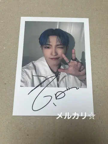 ATEEZ KCON 2023 사인 포함 엽서 (인쇄) 홍준