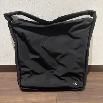 Calvin Klein 나일론 쇼핑백