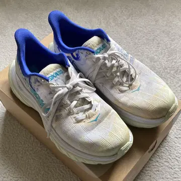 HOKA ONE ONE MACH4