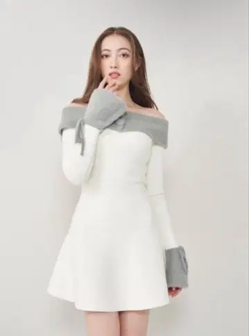 다리치 오프숄더 샤기 니트 미니 원피스 [ FL ]