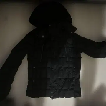 TANTRAS 블랙 다운 자켓