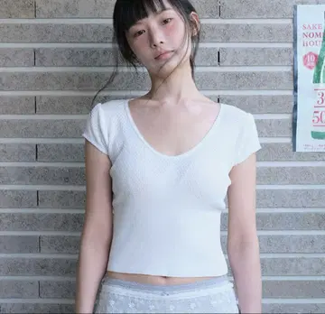 grove seoul GRVB_PIN U-NECK TOP