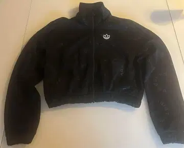 adidas 블랙 집업 후드티 크롭