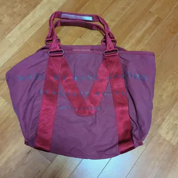 Marc by Marc Jacobs 토트백 버건디
