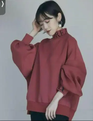 LOGO EMBROIDERY PULLOVER yukko