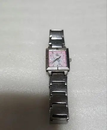 헬로키티 손목시계 2000년 레트로
