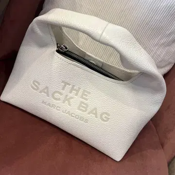 MARC JACOBS THE SACK BAG 화이트