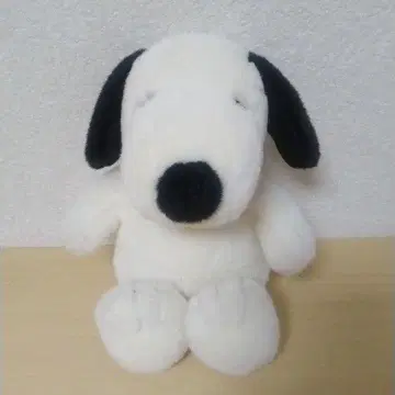 스누피 봉제 인형 레트로 디자인