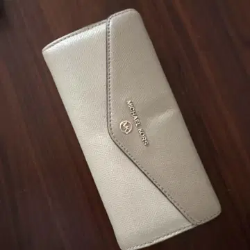 MICHAEL KORS 골드 장지갑
