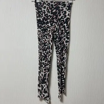 ifsixwasnine leopard initial leggings 초판
