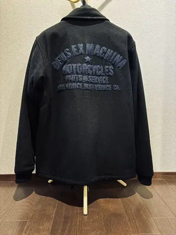 DEUS EX MACHINA 블랙 자켓 L 사이즈