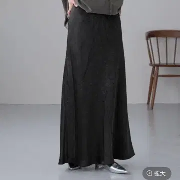 스트레치 새틴 스커트 로리즈팜 새상품급