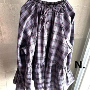보라색과 빨검 체크 무늬 프릴 셔츠 N. 에누도토 블라우스 리본