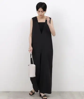 블랙 V넥 올인원 40(L)