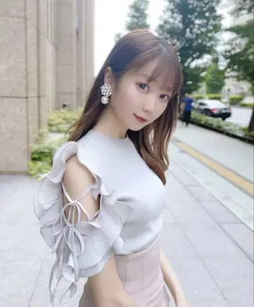 SNIDEL 플리츠 프릴 니트 풀오버 그레이