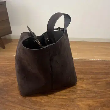 H&M 다크 브라운 스웨이드 토트백