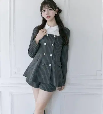 Belle Charm 클래시컬 프릴 칼라 자켓