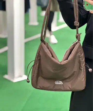 EMIS 나일론 Shoulder Bag 브라운