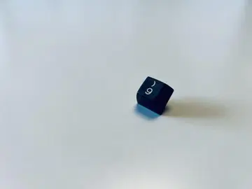 키보드 핀 배지