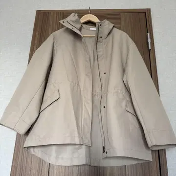 UNIQLO 베이지 후드 부착 자켓