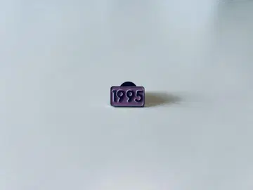 1995 핀 배지