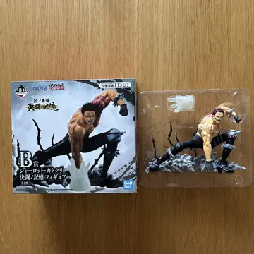 새상품 원피스 샬롯 카타쿠리 피규어