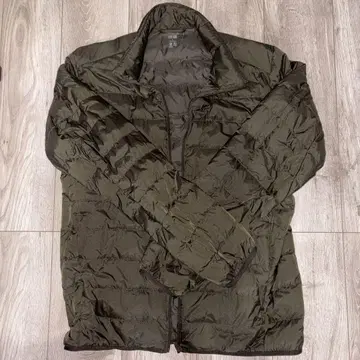 UNIQLO 울트라 라이트 다운 L 올리브