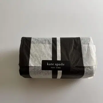 kate spade 도트 무늬 파우치