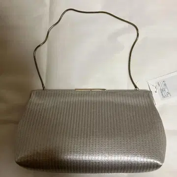 [ 미사용 ] 유나이티드 애로우즈 새틴 프레임 클러치백 실버 2way