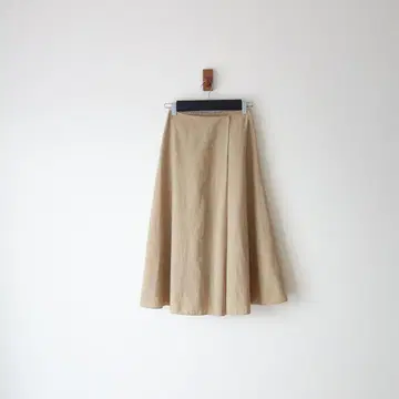 URBAN RESEARCH/플레어 스커트