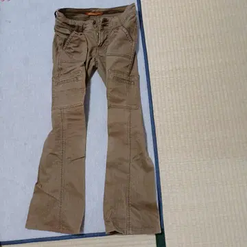 LEVI'S 여성용 베이지 플레어 팬츠 28 사이즈