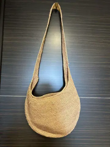 헬렌 카민스키 라피아 숄더백