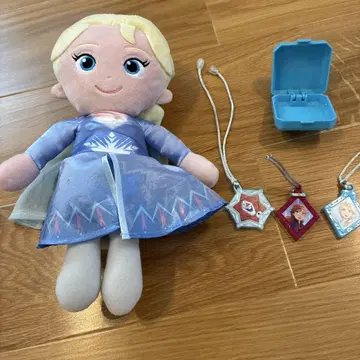 엘사 말하는 인형
