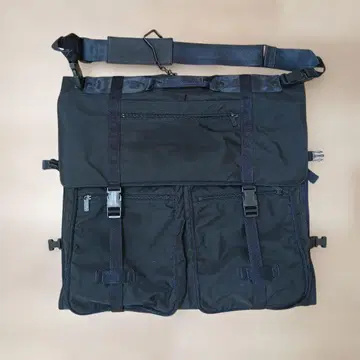 SAZABY 가먼트 백 블랙 나일론