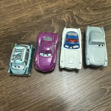 카즈 토미카 4대 핀 맥 미사일 프로페서 홀리 쉬프트웰