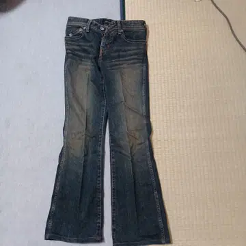 부츠컷 데님