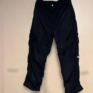 카우 라무 와이드 실루엣 테이퍼드 팬츠