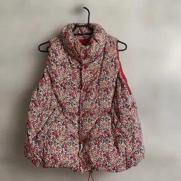 리버티 프린트 꽃무늬 다운 베스트