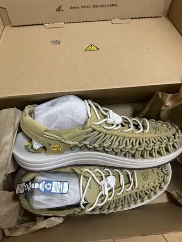 KEEN MIMOSA 2 샌들 US 7.5 / 24.5cm