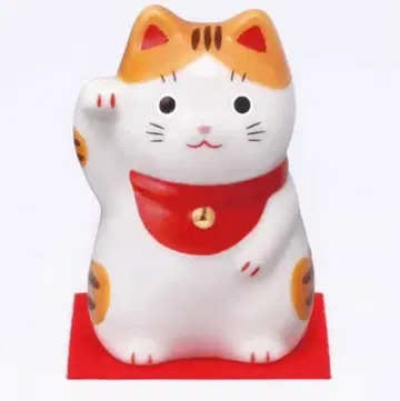 마네키네코 입상