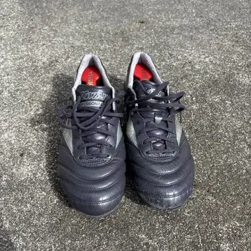 Mizuno Morelia DNA JAPAN 블랙/실버 스파이크