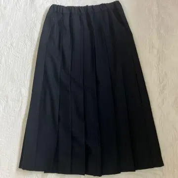 Charpentier de Vaisseau 블랙 플리츠 스커트