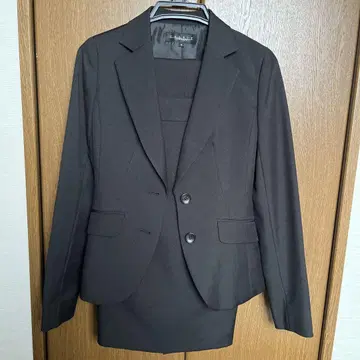 블랙 수트