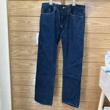 로스트 컨트롤 타이트 스트레이트 데님 인디고