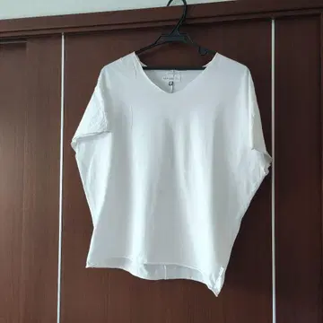SOU SOU 화이트 V넥 T셔츠