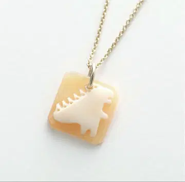 ALIITA MINI CAMEO NECKLACE