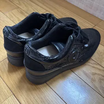 루코라인 블랙 스니커즈 새상품급