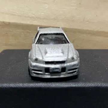토미카 NISSAN GT-R R34 Z-tune